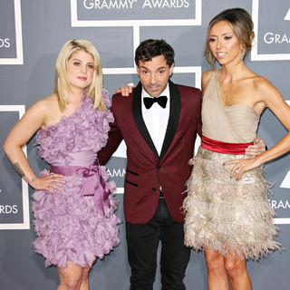 Giuliana Rancic in The 53rd Annual GRAMMY Awards - Red Carpet Arrivals - wenn3206175