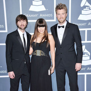 Lady Antebellum in The 53rd Annual GRAMMY Awards - Red Carpet Arrivals - wenn3207089