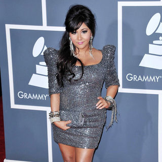 Snooki in The 53rd Annual GRAMMY Awards - Red Carpet Arrivals