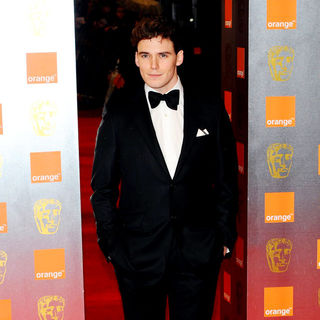 Sam Claflin in 2011 Orange British Academy Film Awards (BAFTAs) - Arrivals
