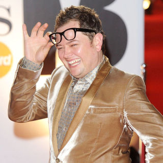 Alan Carr in The BRIT Awards 2011 - Arrivals