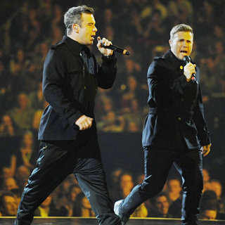 Robbie Williams, Gary Barlow in The BRIT Awards 2011 - Inside