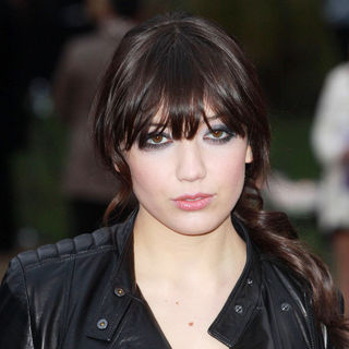 Daisy Lowe in London Fashion Week A/W 2011 - Burberry Prorsum - Arrivals