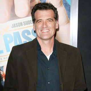 Bruce Thomas in Los Angeles Premiere of Warner Bros. Pictures' "Hall Pass"