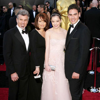 Hailee Steinfeld, Griffin Steinfeld in 83rd Annual Academy Awards (Oscars) - Arrivals