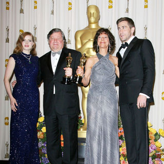 Amy Adams, Kirk Simon, Karen Goodman, Jake Gyllenhaal in 83rd Annual Academy Awards (Oscars) - Press Room