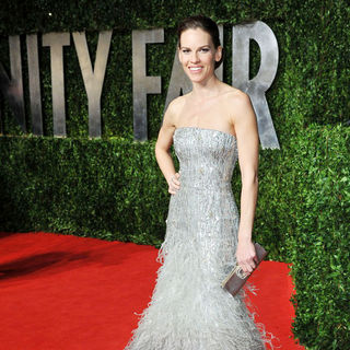 Hilary Swank in 2011 Vanity Fair Oscar Party - Arrivals