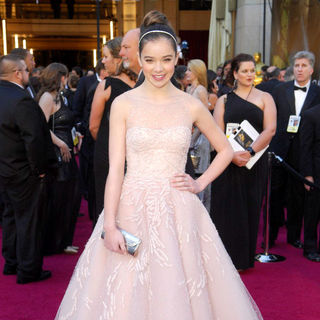 Hailee Steinfeld in 83rd Annual Academy Awards (Oscars) - Arrivals