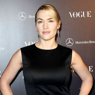 Kate Winslet in 'Le Petit Salon Des Jeunes Createurs' Cocktail Hosted by Bar Vogue