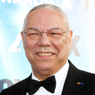 Colin Powell in 42nd NAACP Image Awards - Arrivals