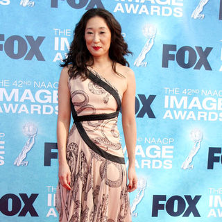 Sandra Oh in 42nd NAACP Image Awards - Arrivals