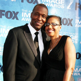 Rodney Saulsberry, Helen Montgomery in 42nd NAACP Image Awards - Arrivals