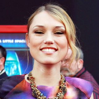 Clare Grant in The Los Angeles Premiere of 'Mars Needs Moms!'