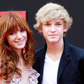 Bella Thorne, Cody Simpson in The Los Angeles Premiere of 'Mars Needs Moms!'
