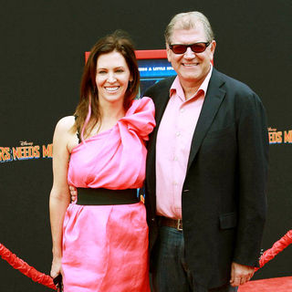 Leslie Harter, Robert Zemeckis in The Los Angeles Premiere of 'Mars Needs Moms!'