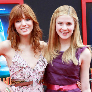 Bella Thorne, Caroline Sunshine in The Los Angeles Premiere of 'Mars Needs Moms!'