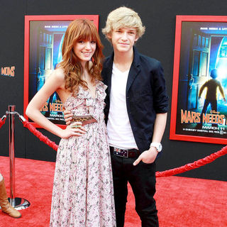 Bella Thorne, Cody Simpson in The Los Angeles Premiere of 'Mars Needs Moms!'