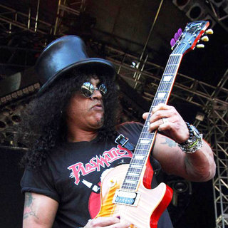 Slash in Slash Performing Live During The Soundwave Festival