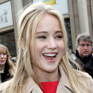 Jennifer Lawrence in Paris Fashion Week Ready to Wear Fall/Winter 2011 - Miu Miu - Outside Arrivals