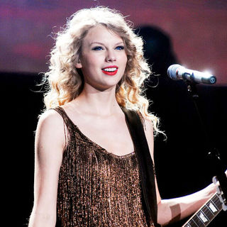 Taylor Swift in Taylor Swift Performing Live in Milan