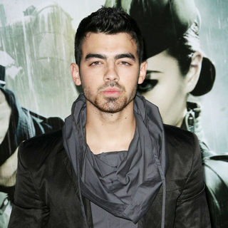 Joe Jonas, Jonas Brothers in Warner Bros. Pictures Los Angeles Premiere of "Sucker Punch"