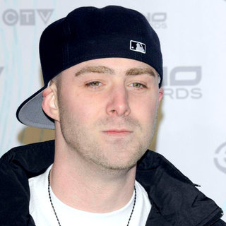 Classified in 2011 JUNO Awards - Arrivals