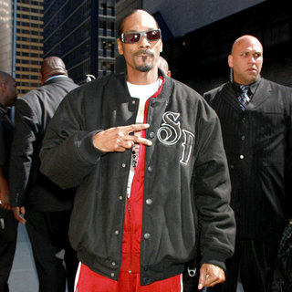 Snoop Dogg in The Late Show with David Letterman' at The Ed Sullivan Theater - Arrivals