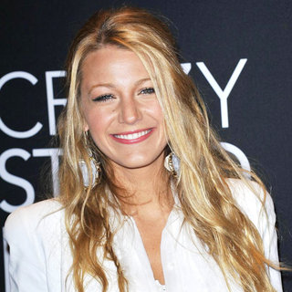Blake Lively in Warner Brothers Pictures Presents 'The Big Picture 2011' Event - Arrivals