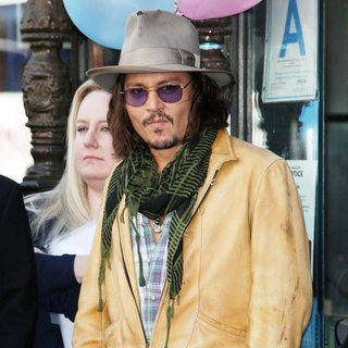 Johnny Depp in Penelope Cruz Receives A Star on The Hollywood Walk of Fame - wenn3277626