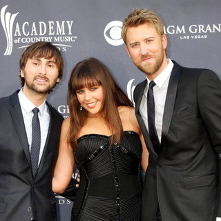 Lady Antebellum in The Academy of Country Music Awards 2011 - Arrivals