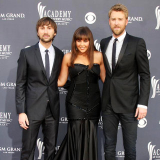 Lady Antebellum in The Academy of Country Music Awards 2011 - Arrivals