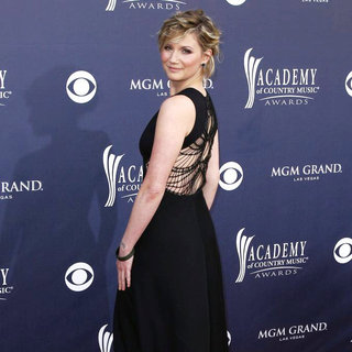 Jennifer Nettles, Sugarland in The Academy of Country Music Awards 2011 - Arrivals