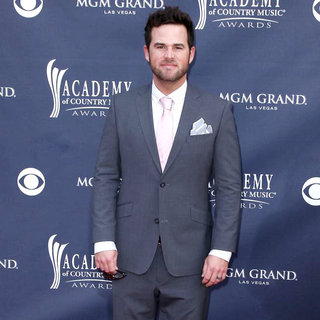 David Nail in The Academy of Country Music Awards 2011 - Arrivals