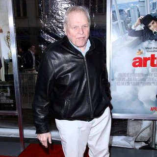 Brian Dennehy in New York Premiere of 'Arthur' - Arrivals