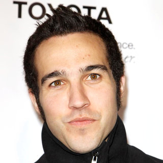Pete Wentz in The American Red Cross: Santa Monica Chapter's Annual Red Tie Affair - Arrivals