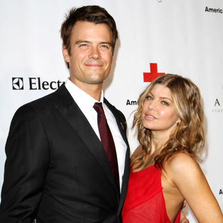 Josh Duhamel, Stacy Ferguson in The American Red Cross: Santa Monica Chapter's Annual Red Tie Affair - Arrivals