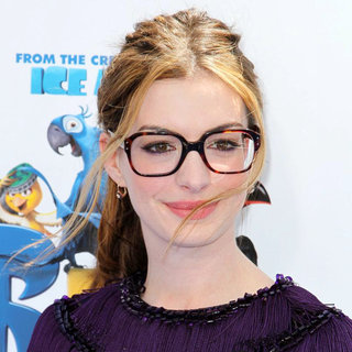 Anne Hathaway in Los Angeles Premiere of 'Rio' - Arrivals