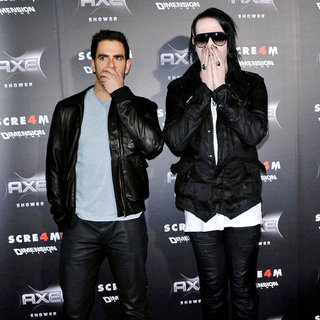 Eli Roth, Marilyn Manson in World Premiere of 'Scream 4' - Arrivals