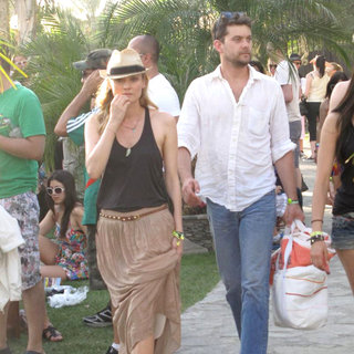 Diane Kruger, Joshua Jackson in Celebrities at The 2011 Coachella Valley Music and Arts Festival - Day 2