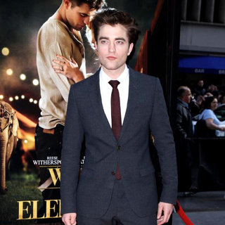 Robert Pattinson in The World Premiere of 'Water for Elephants' - Arrivals