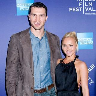 Wladimir Klitschko, Hayden Panettiere in The 2011 Tribeca Film Festival - Premiere of 'Klitschko' - Arrivals
