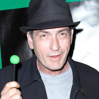 Charlie Sheen in Charlie Sheen Hosts An Evening at Chateau Club and Gardens