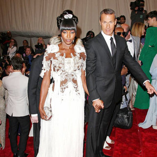 Naomi Campbell, Vladislav Doronin in Alexander McQueen: Savage Beauty Costume Institute Gala