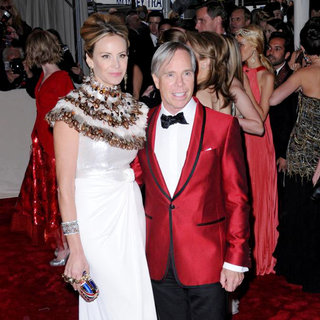 Dee Hilfiger, Tommy Hilfiger in Alexander McQueen: Savage Beauty Costume Institute Gala