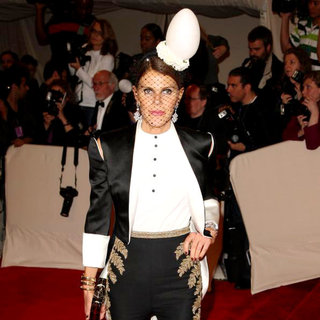 Anna Dello Russo in Alexander McQueen: Savage Beauty Costume Institute Gala
