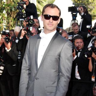 Jude Law in 2011 Cannes International Film Festival - Day 6 - The Tree of Life - Premiere