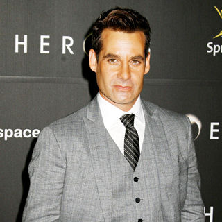 Adrian Pasdar in 'Heroes' countdown to the premire