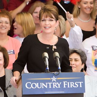 Sarah Palin in Sarah Palin Speaks at A Rally