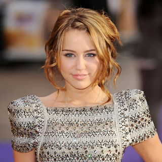 Miley Cyrus in Hannah Montana UK Premiere - Arrivals