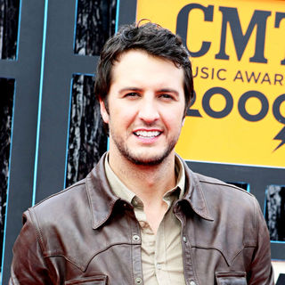 Luke Bryan in 2009 CMT Music Awards - Arrivals - wenn5311913